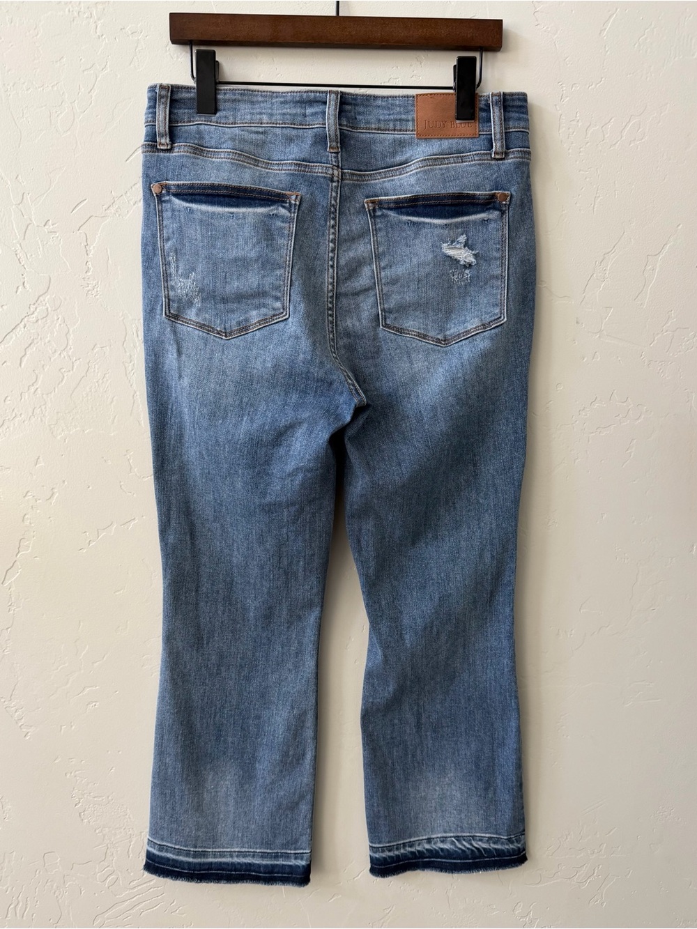 Judy Blue Womens Cropped Boot Jeans Size 11/30 High Rise Raw Hem Distressed - Picture 3 of 13